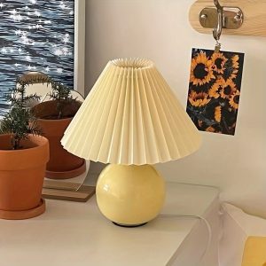 Ceramic Bottom Pleated Table Lamp